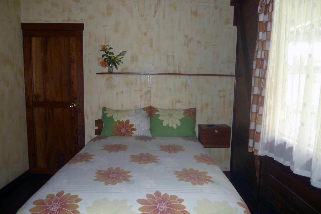 Hostal Hansi 博卡斯德尔托罗 外观 照片