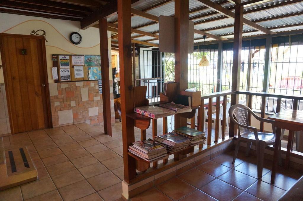Hostal Hansi 博卡斯德尔托罗 外观 照片