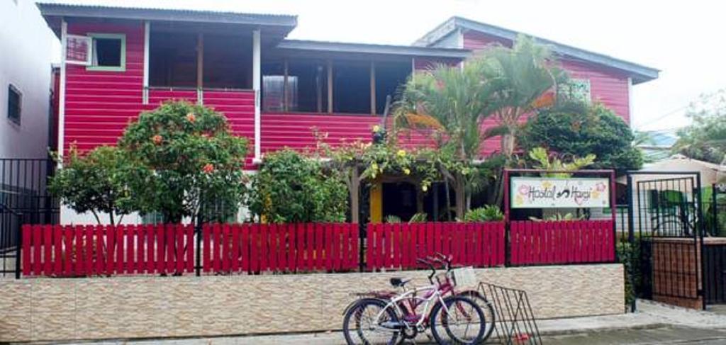Hostal Hansi 博卡斯德尔托罗 外观 照片